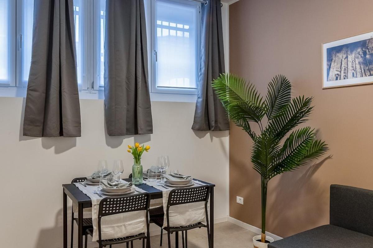 Apartamento Authentic Private Flat 2 Min From Navigli Milán Exterior foto